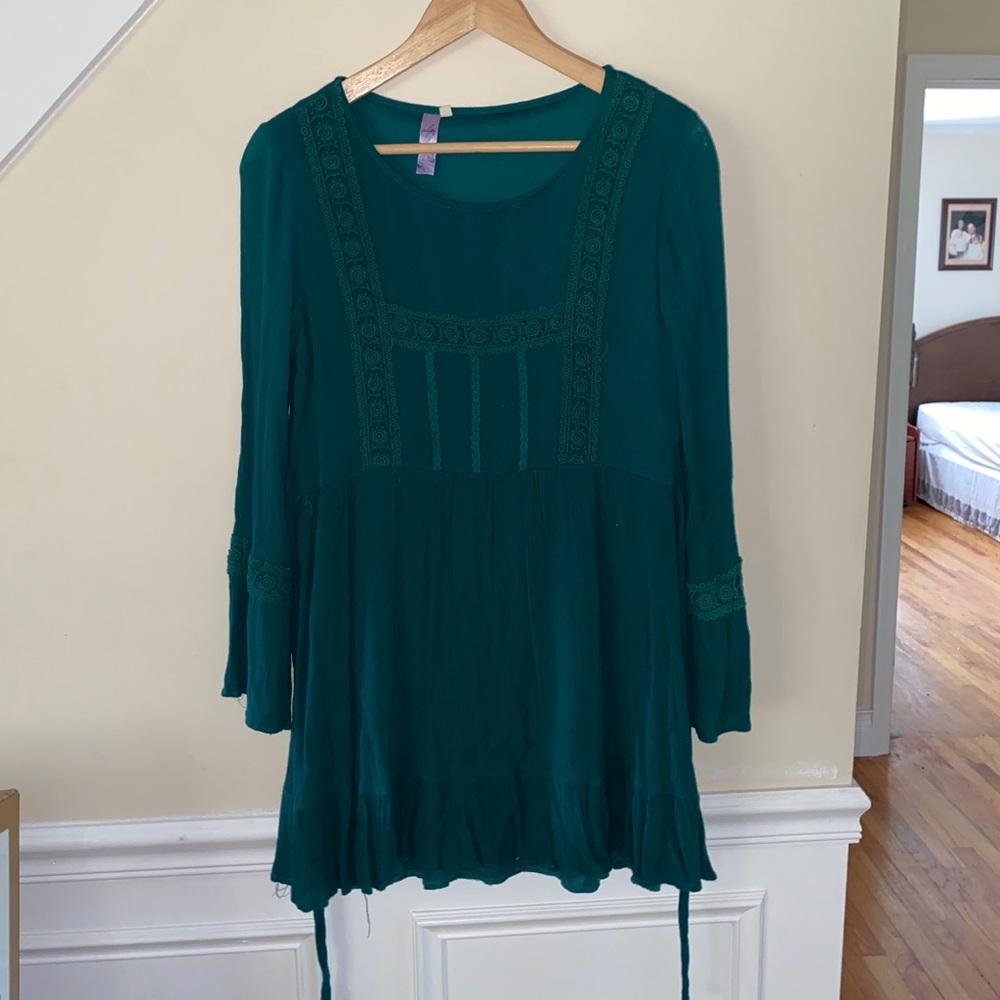 Emerald green dress from Francesca’s.